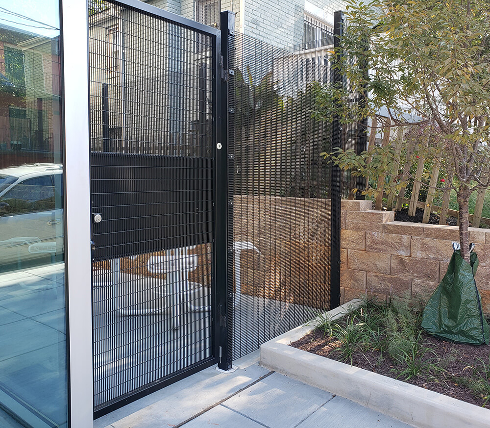 The Many Advantages of a Welded Metal Fence
