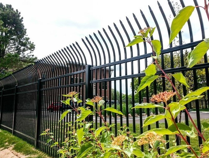 Combining Security and Style: Decorative Aluminum Fences