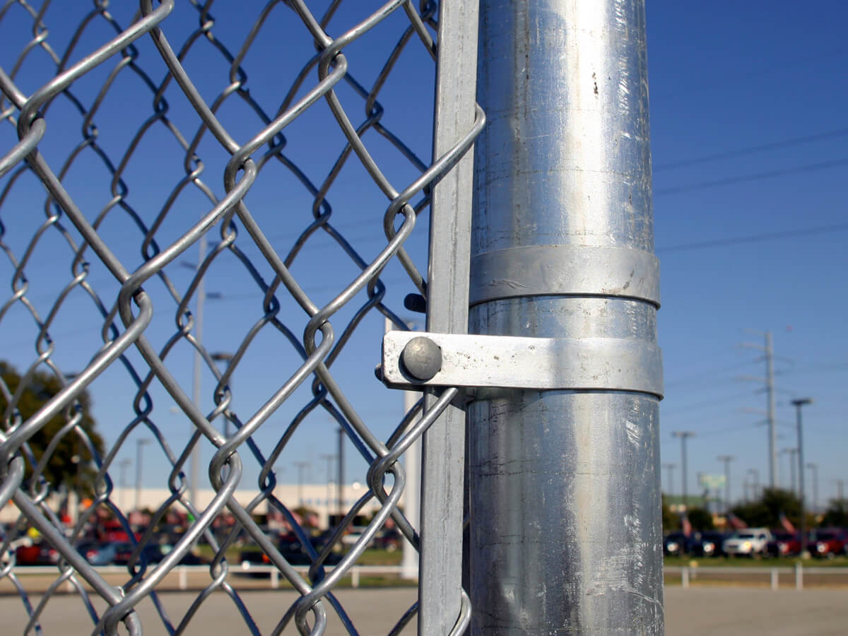 Galvanized Fence: The Ultimate Protection Against Rust and Corrosion