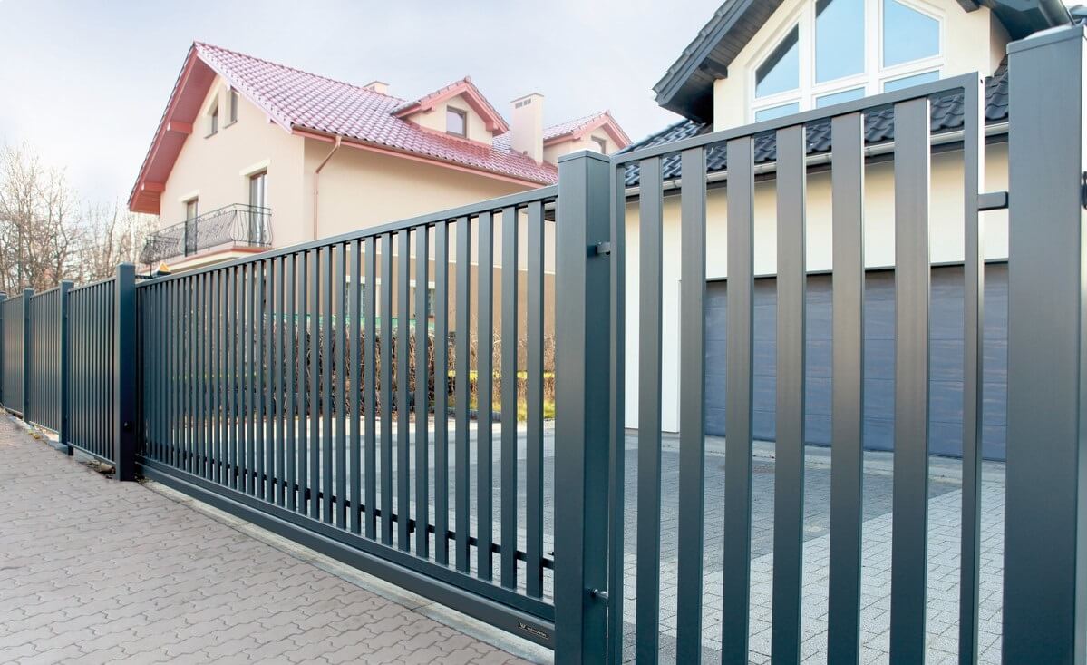 Commercial ornamental fence: Protecting your business while adding aesthetic value