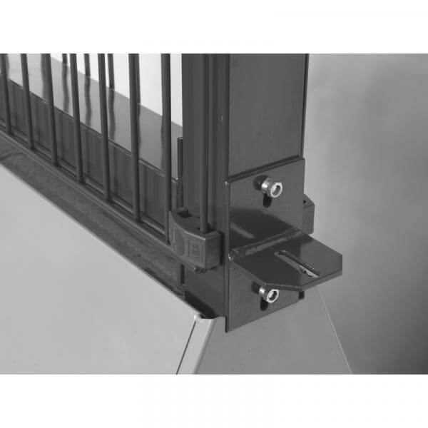 Securing Temporary Fencing with Easy-to-Use Clamps